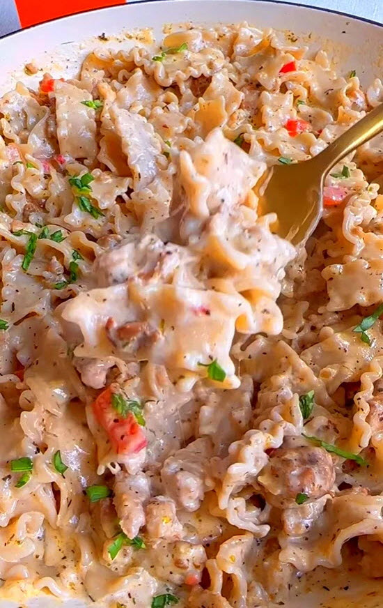 Creamy Chicken & Sausage Alfredo Pasta