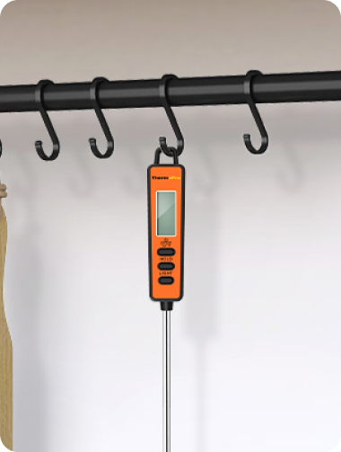 Paquete económico: termómetro infrarrojo de pistola ThermoPro TP30 y termómetro digital de lectura instantánea para carne ThermoPro TP01S