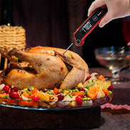 Thermomètre à viande numérique à lecture instantanée TempPro TempSwift ELITE TP620 — Lecture en 0,5 seconde, étanche IP65